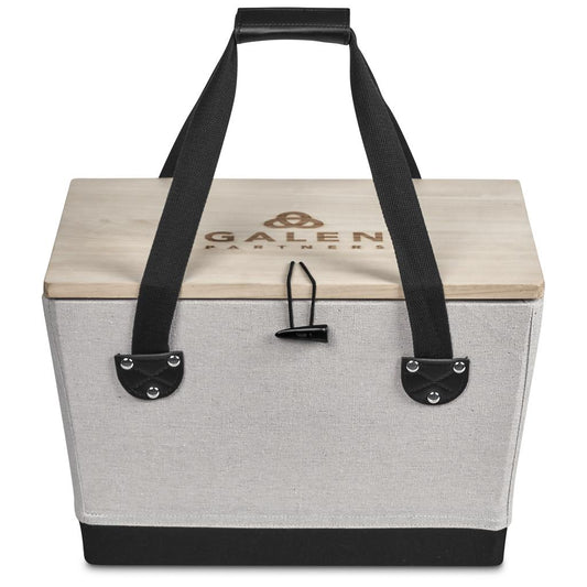 Serendipio Willow 4-Person Picnic Basket